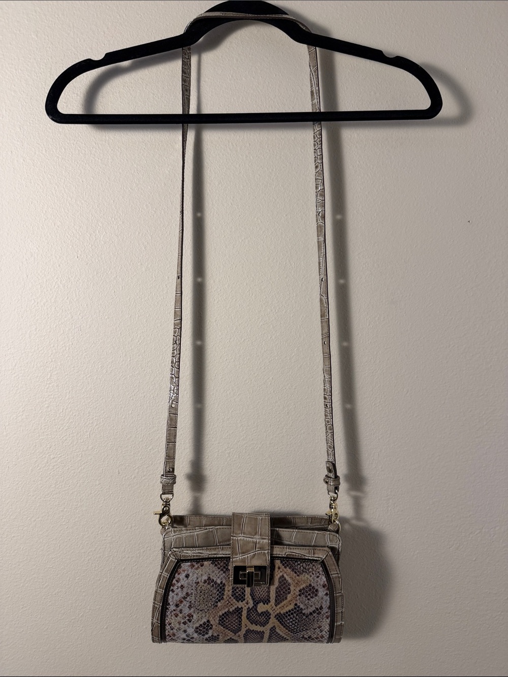 Brahmin Alena Natural Leighton Crossbody Shoulder Bag